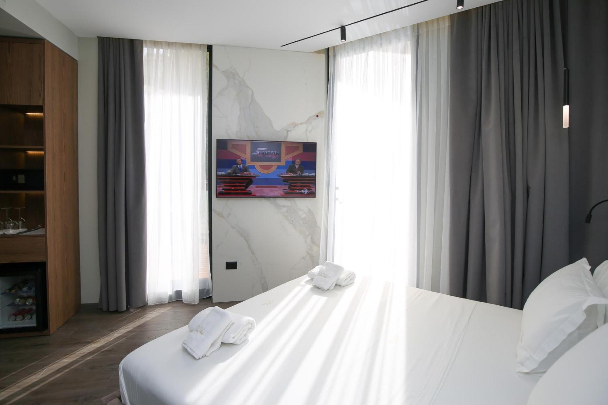 Charm Hotell 4*