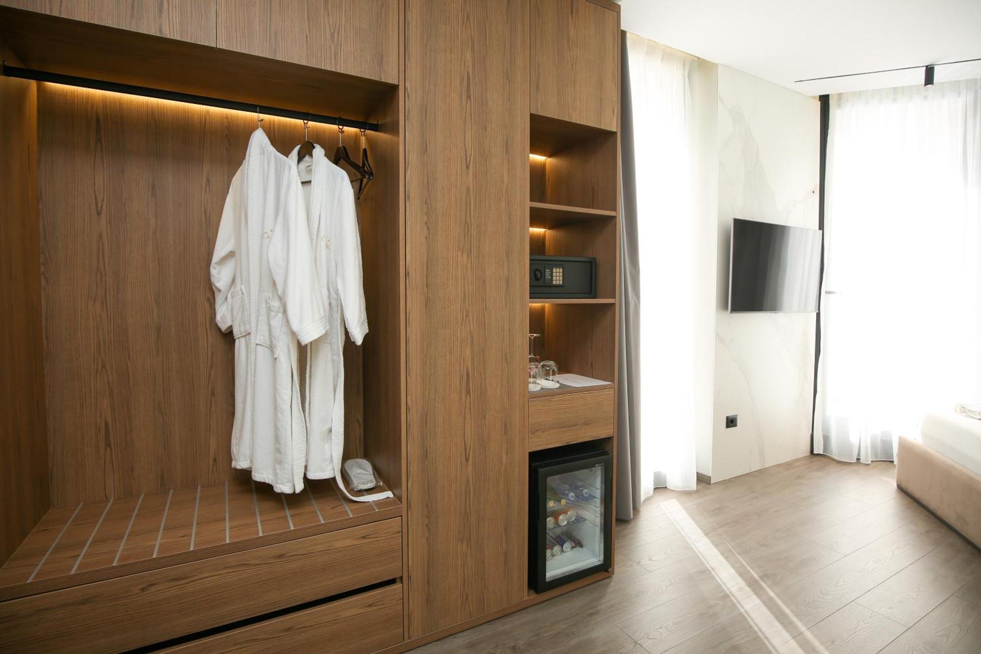 Charm 4* Vlora