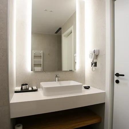 Charm Hotel Vlore Exterior photo