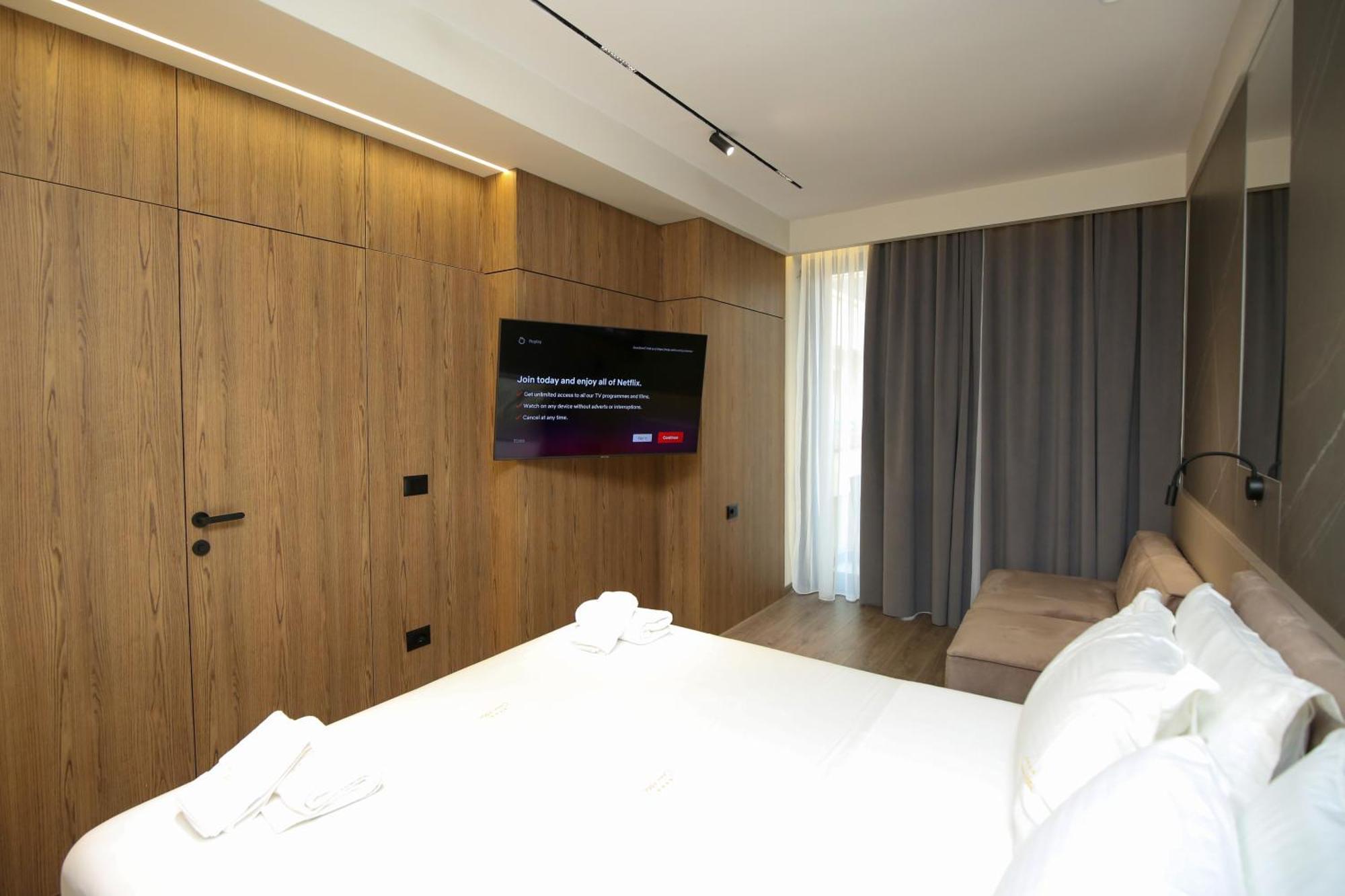 Charm Hotel Vlorë