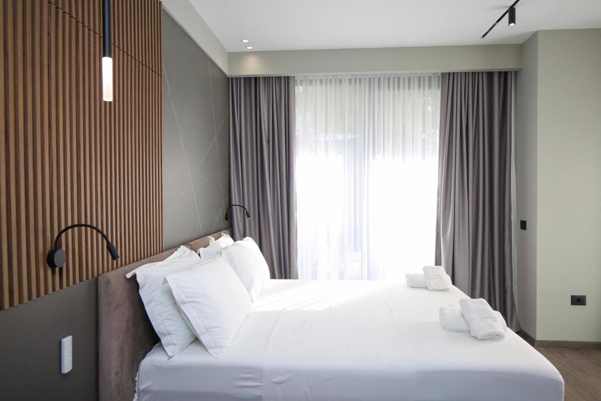 Charm Hotel 4*
