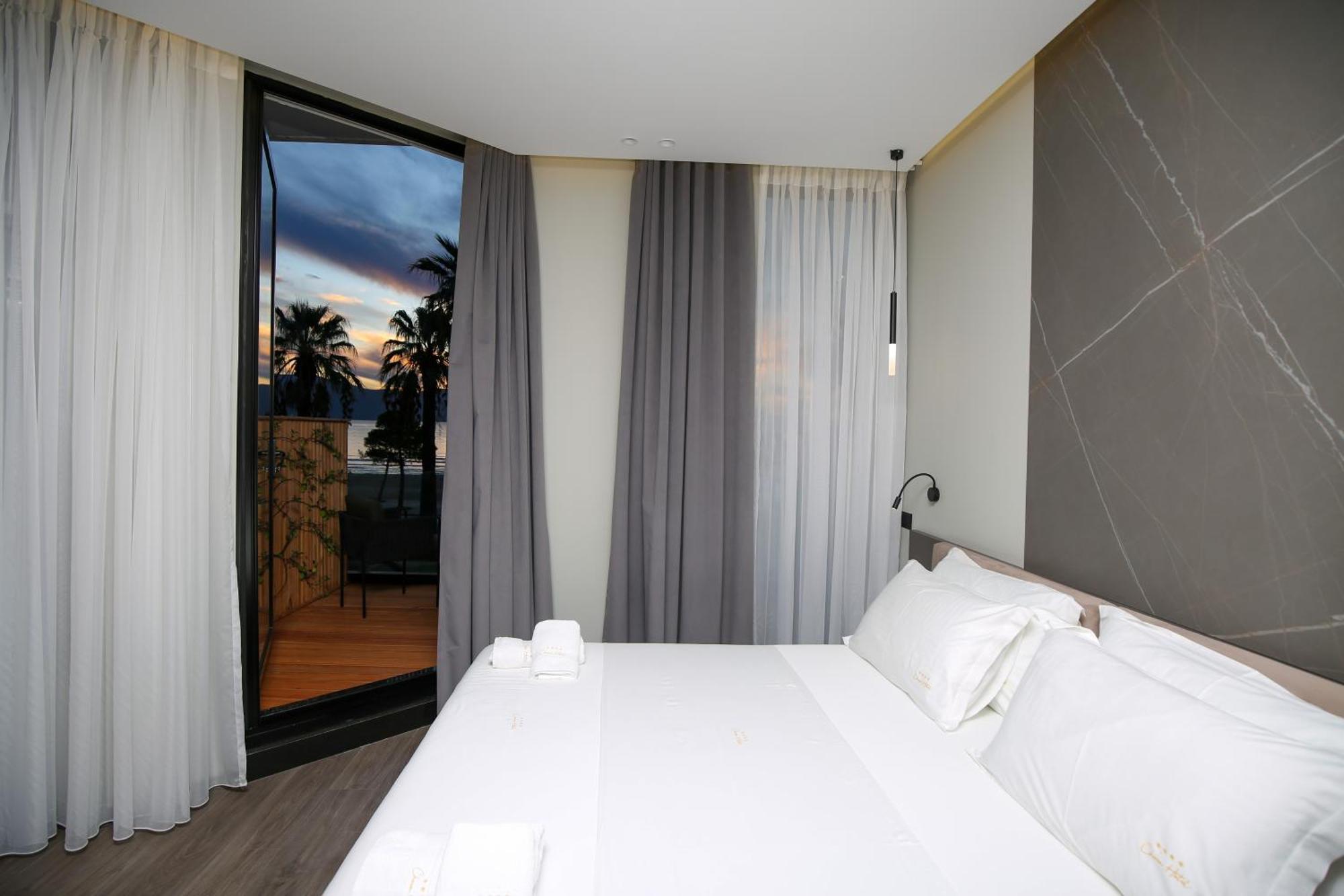 Charm Vlore