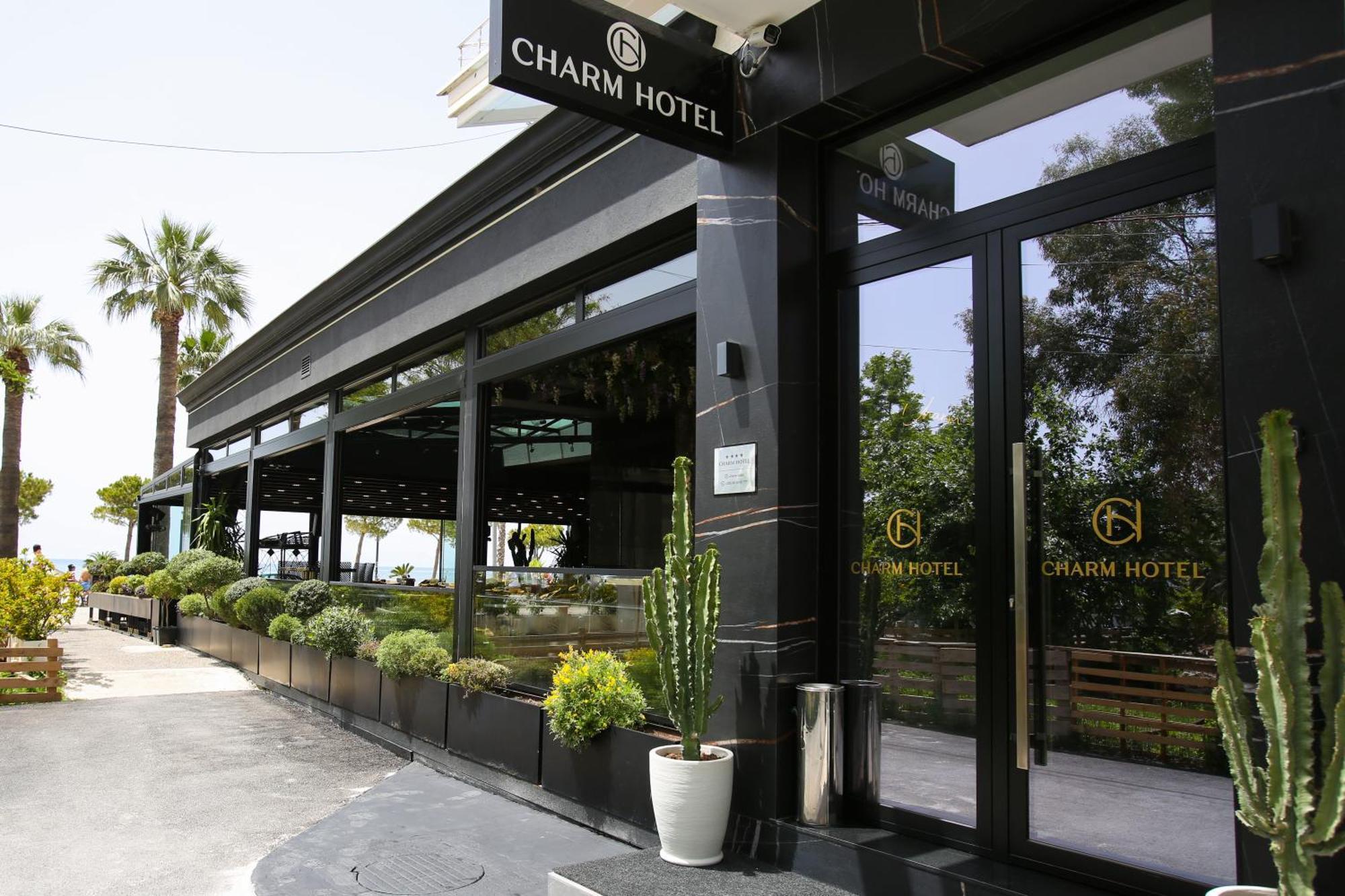 Hotel Charm
